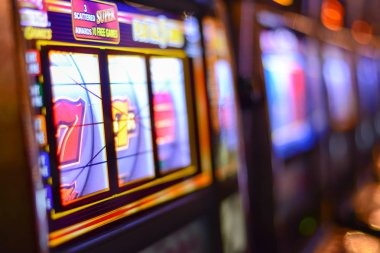 menang88 mobile screen displaying slot prize table with symbol combinations and payouts